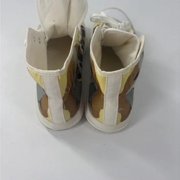 Stylish Women's High-Top Sneakers - beagles dogs - Picture 5 of 8